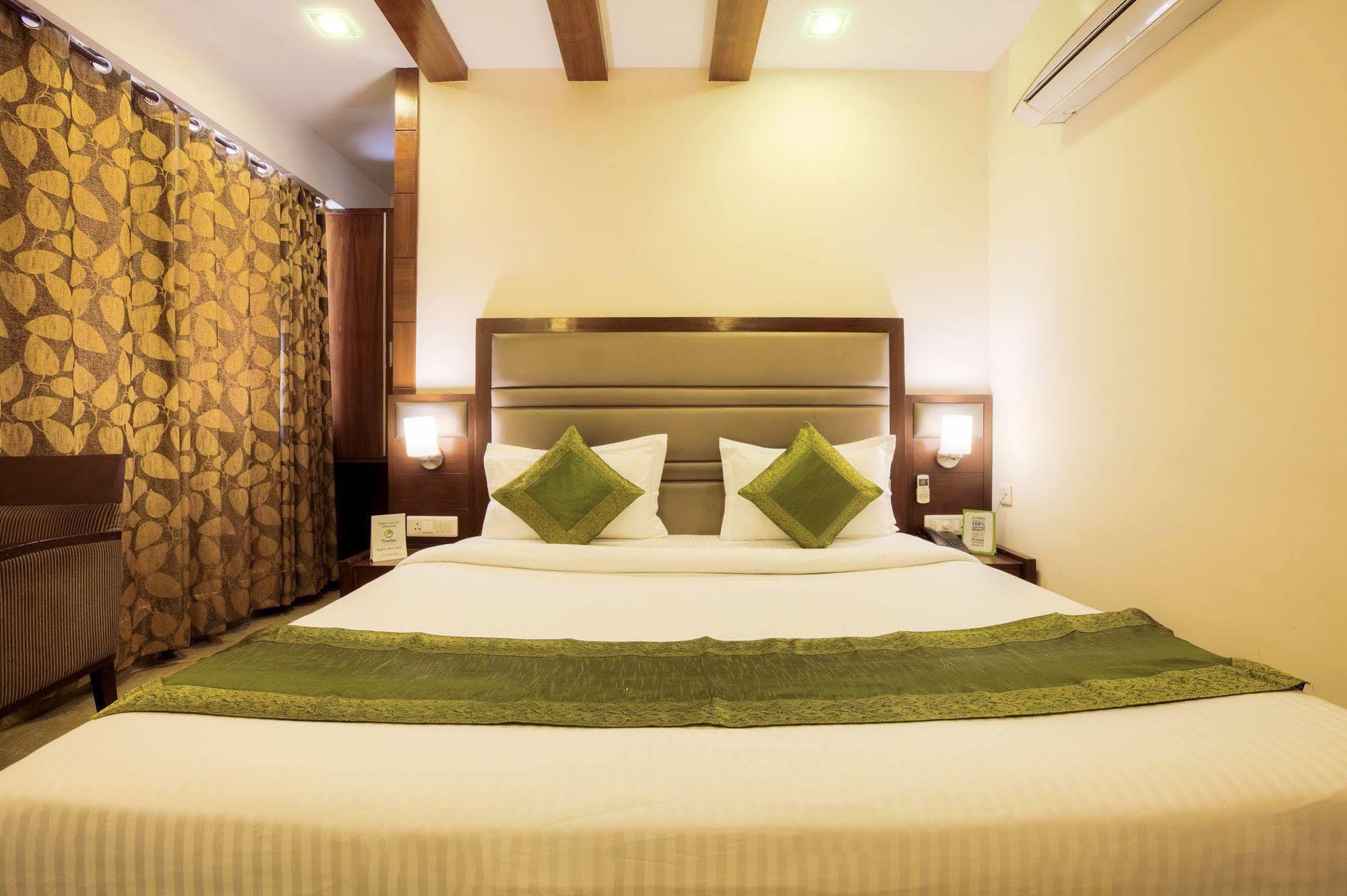 Mint Hotel Chandīgarh Exterior foto